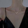 Damen Minimalistische V-förmige Halskette aus hochwertigem Material Shop Nory