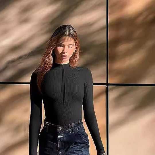 Damen Enganliegendes Rippstrick-Longsleeve mit Halbzip und Stehkragen Shop Nory