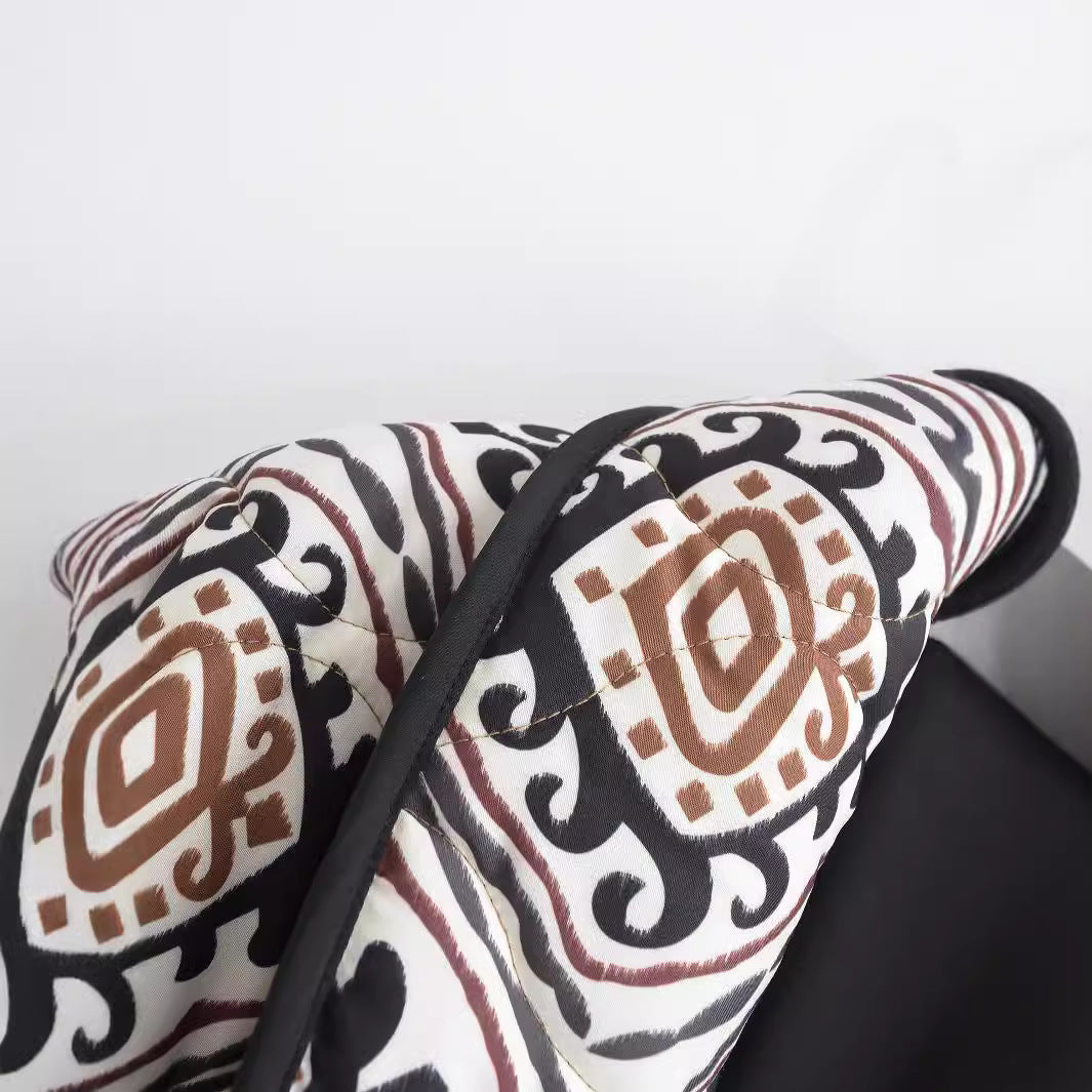 Damen Gesteppte Kimono-Jacke mit Ethno-Print, Kontrastpaspel und aufgesetzten Taschen Shop Nory