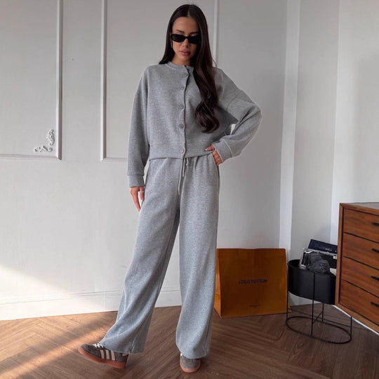 Damen Zweiteiliges Loungewear-Set aus Sweat mit geknöpfter Cropped-Jacke und weiter Kordelzughose Shop Nory