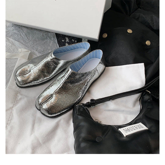 Damen modische Slipper mit glänzender Oberfläche und bequemem Schnitt