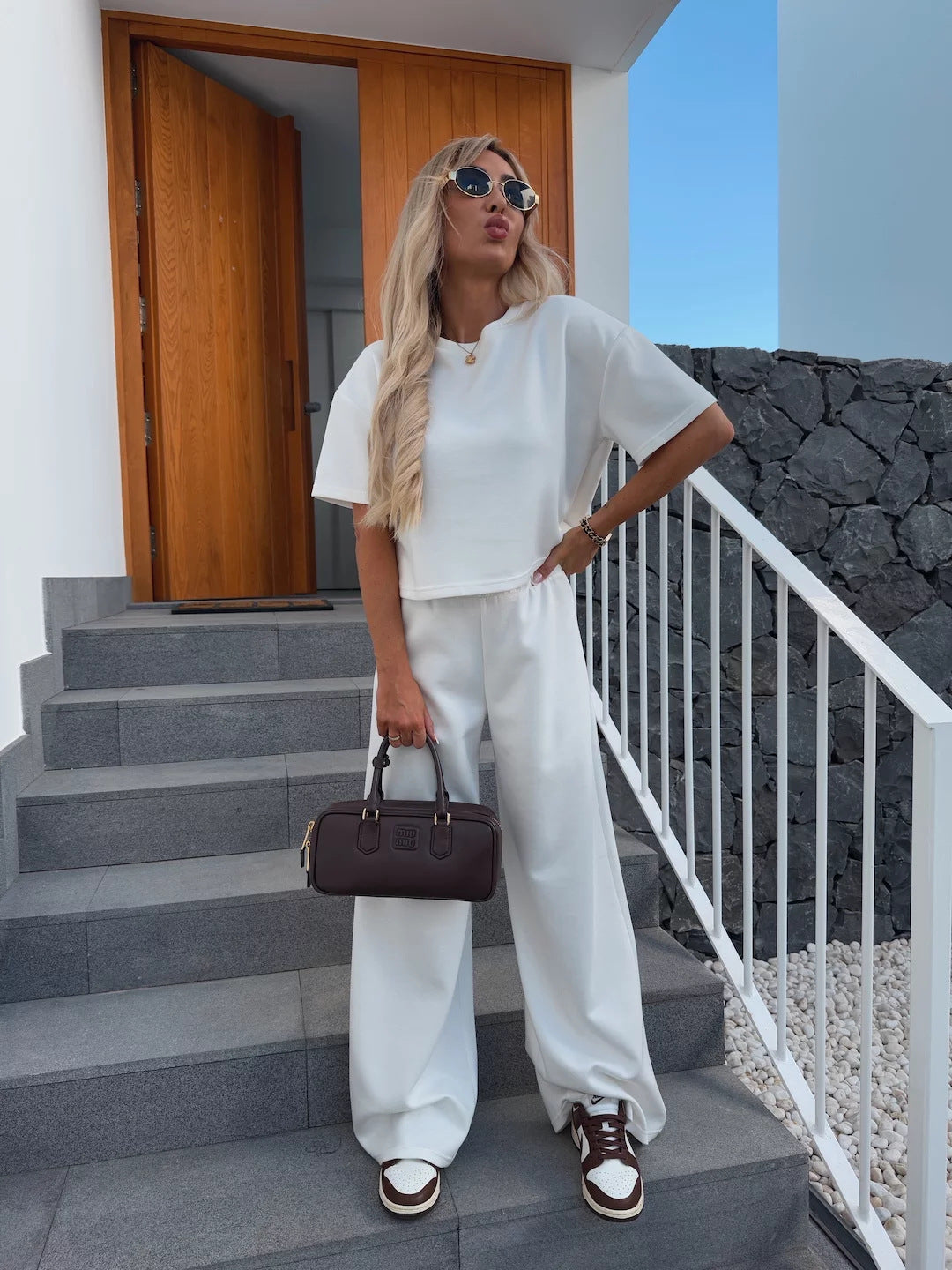 Damen Loungewear-Zweiteiler mit Cropped-Boxy-Shirt und fließender High-Waist Palazzo-Hose Shop Nory