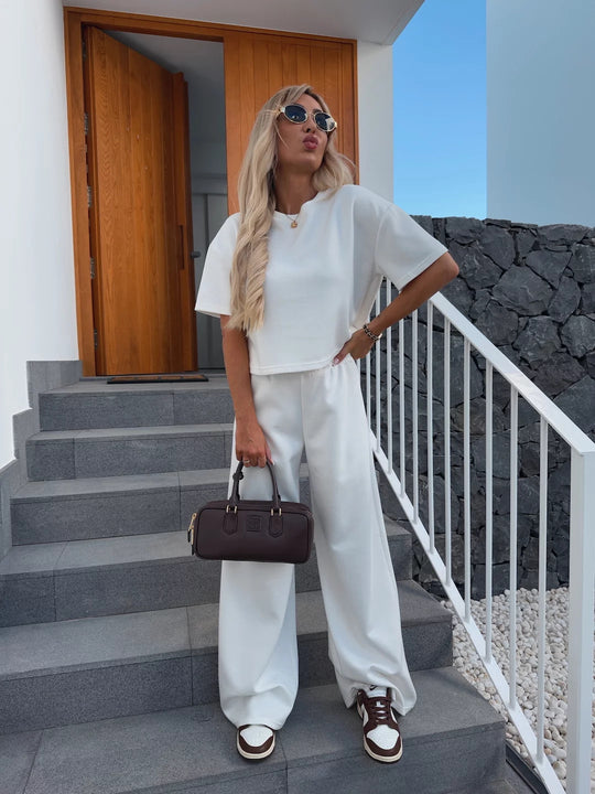 Damen Loungewear-Zweiteiler mit Cropped-Boxy-Shirt und fließender High-Waist Palazzo-Hose Shop Nory