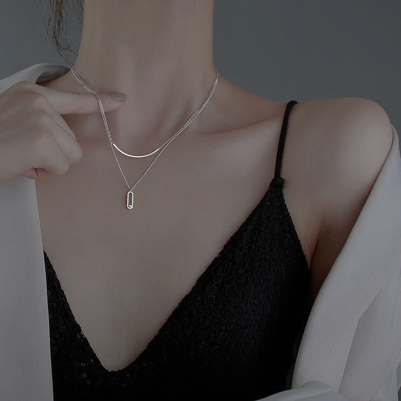 Damen Halskette mit modernem Anhänger im minimalistischen Design Shop Nory