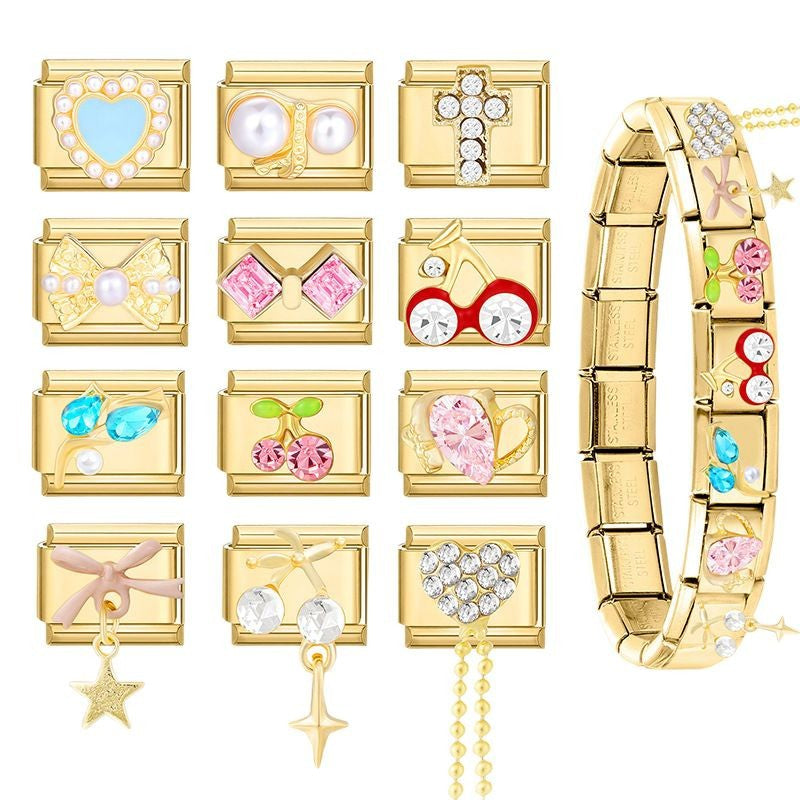 Feiner Italienischer Charm mit Zuchtperlen und Dekorativem Banddetail