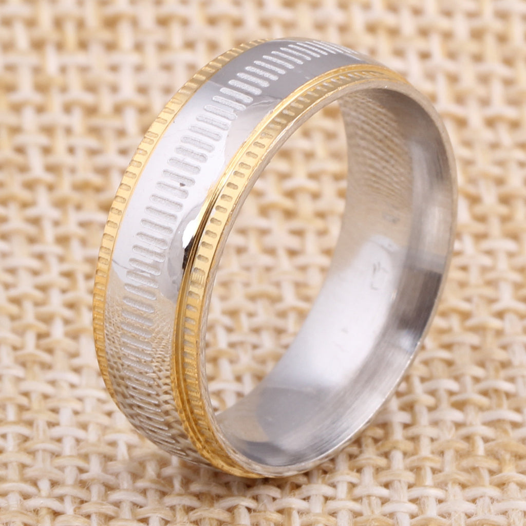 Damen Ring mit stilvollem, zweifarbigem Design und feiner Oberflächenstruktur Shop Nory