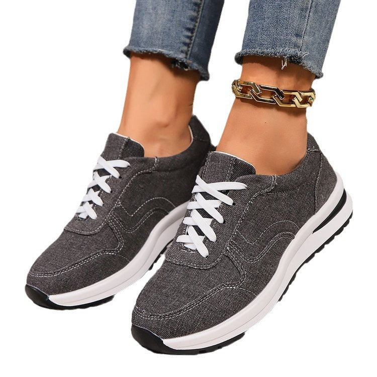 Damen leichte Sneaker im Jeanslook mit gepolstertem Komfortfußbett, stoßdämpfender EVA-Zwischensohle und profiliertem Laufsohlen-Design Shop Nory
