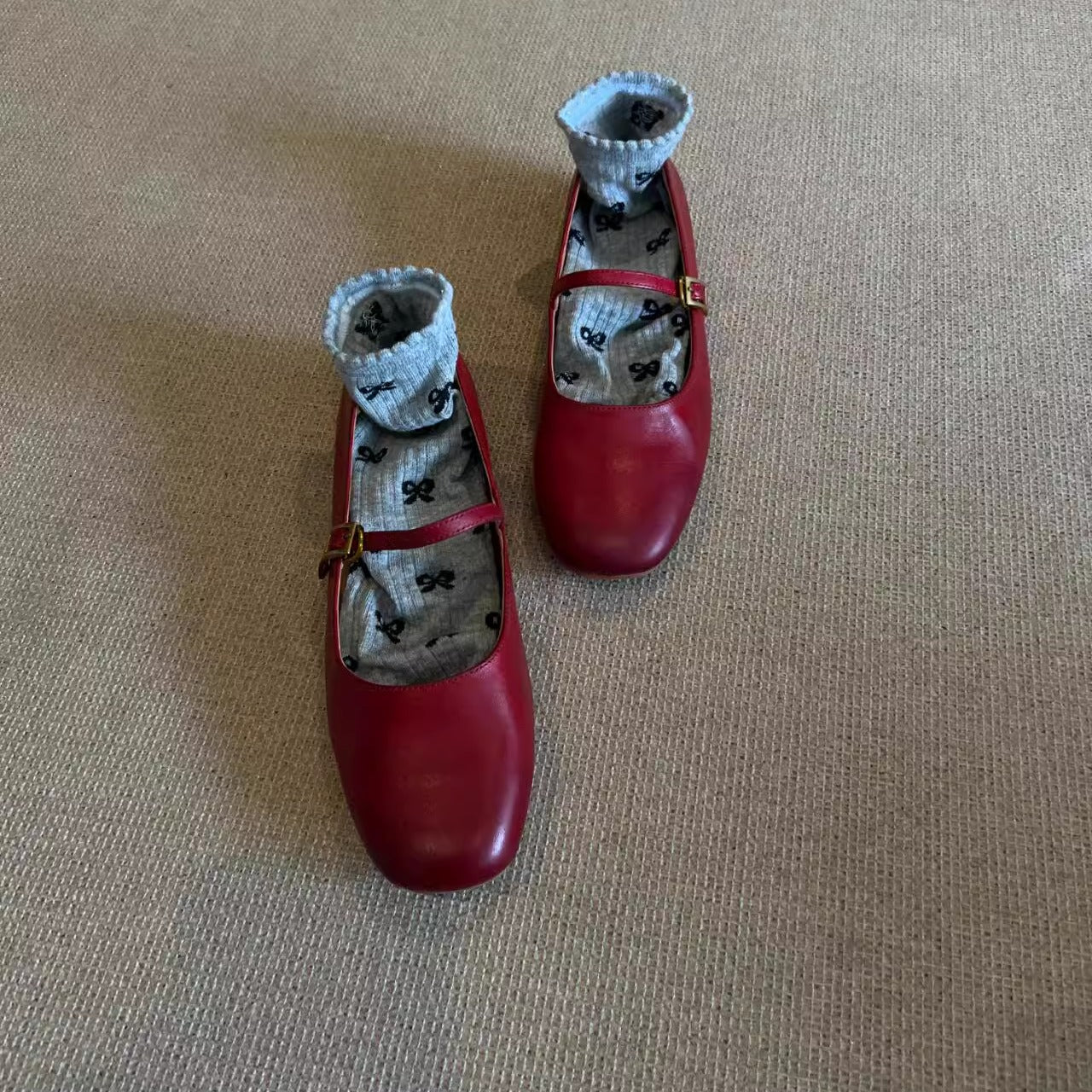 Damen elegante Mary Janes mit komfortabler Sohle und verstellbarem Riemen