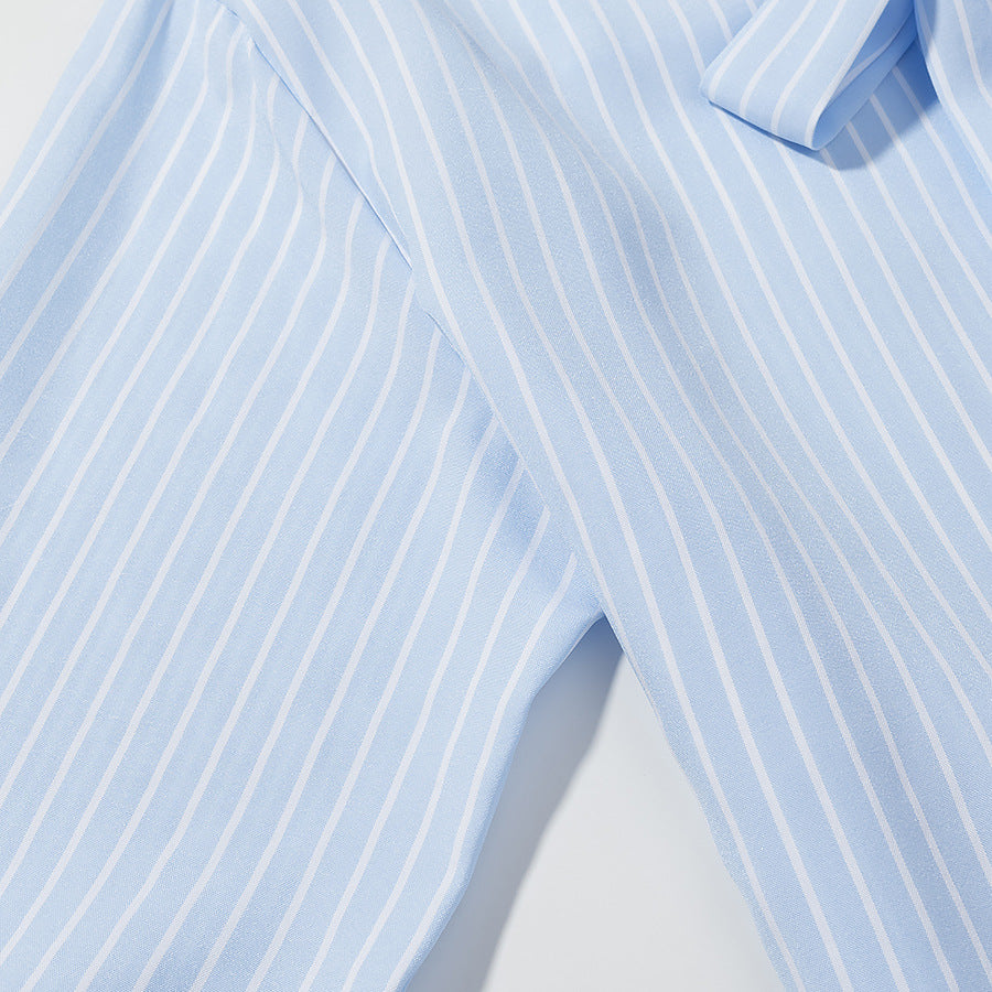 Damen Gestreifte Bluse mit Schleifenkragen und durchgehender Knopfleiste Shop Nory