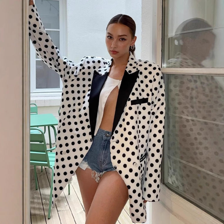 Damen Oversize-Tupfenblazer mit kontrastierendem Revers und kastiger Silhouette Shop Nory