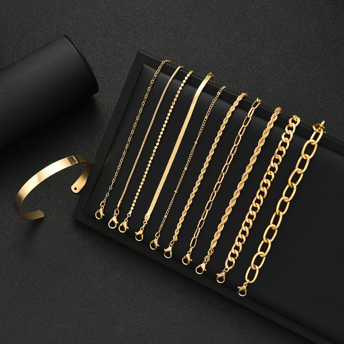 Damen modisches Armband-Set mit vielseitigen Kettenstrukturen und elegantem Design Shop Nory