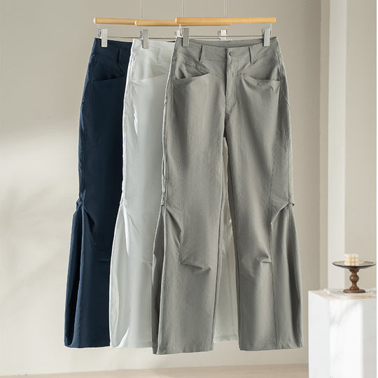 Damen Weite High‑Waist-Hose mit eingesetztem Beinschlitz und markanten Eingrifftaschen Shop Nory