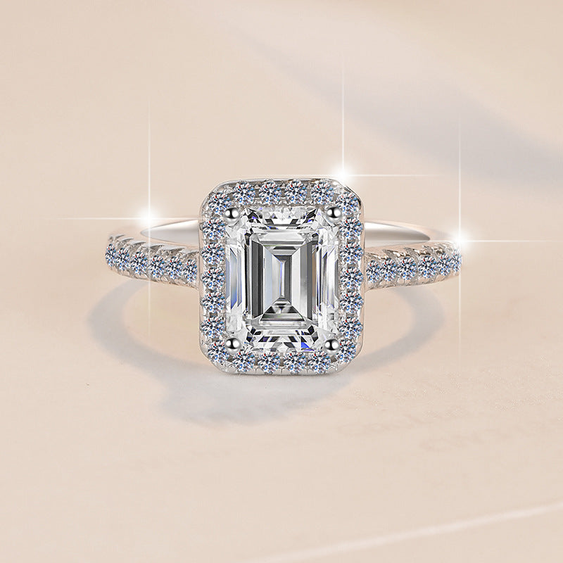 Damen Verlobungsring mit exquisiten Zirkonia-Besatz und luxuriösem Design Shop Nory