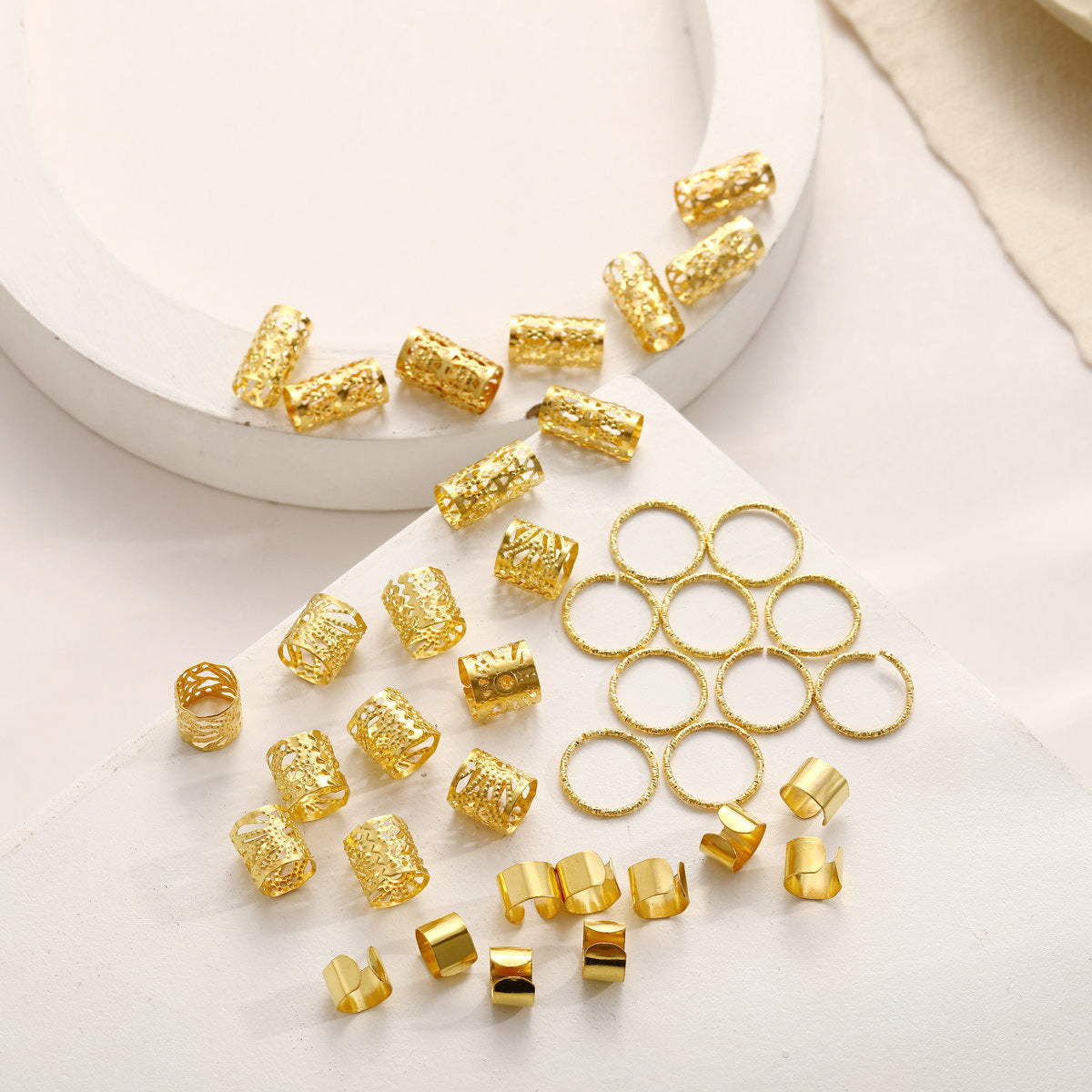 Damen Haaraccessoires Set mit eleganten Zopfverzierungen und Metallringen Shop Nory