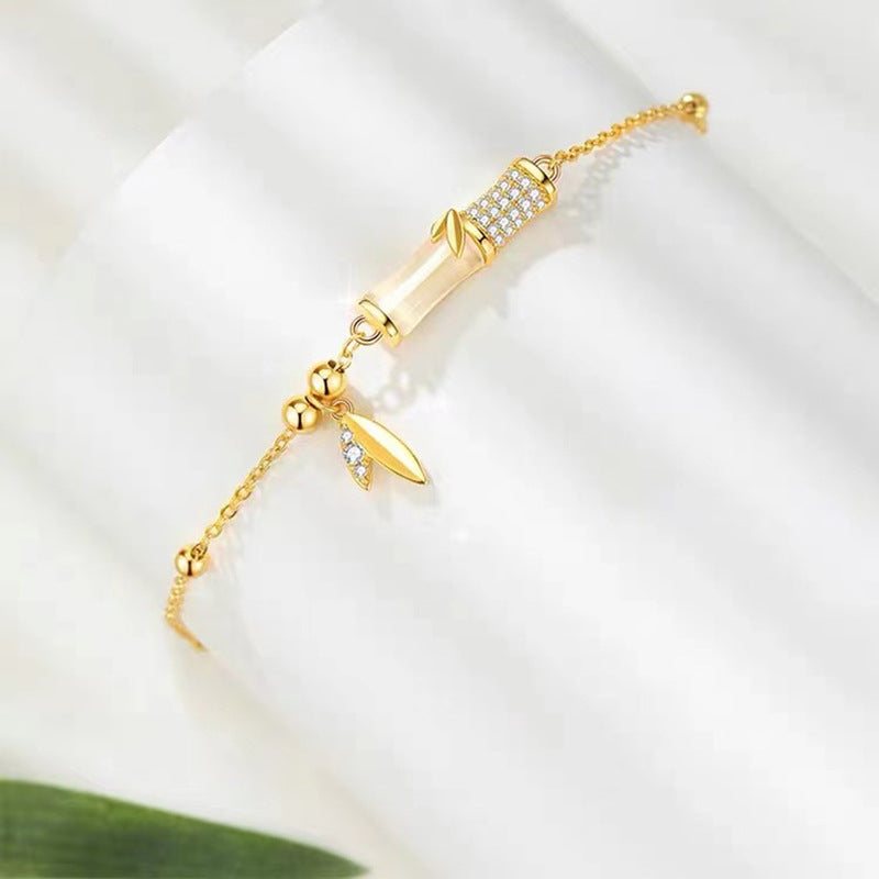 Damen filigranes Armband mit charmanten Anhängern Shop Nory