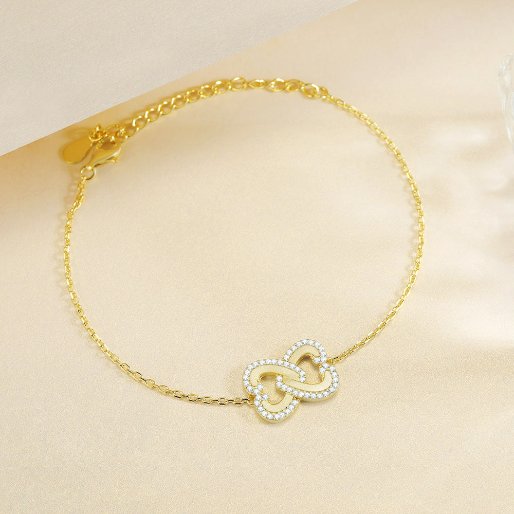 Damenarmband mit zeitloser Unendlichkeitssymbolik und funkelndem Zirkonia-Besatz Shop Nory