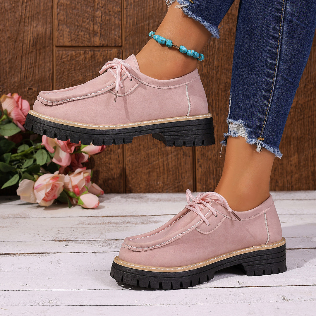 Damen Chunky-Loafer mit profilierter Gummisohle, Mokassinnaht und dezentem Schnürdetail Shop Nory