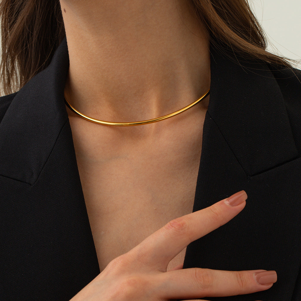 Damen Minimalistisches Armreif aus hochwertigem Edelstahl Shop Nory