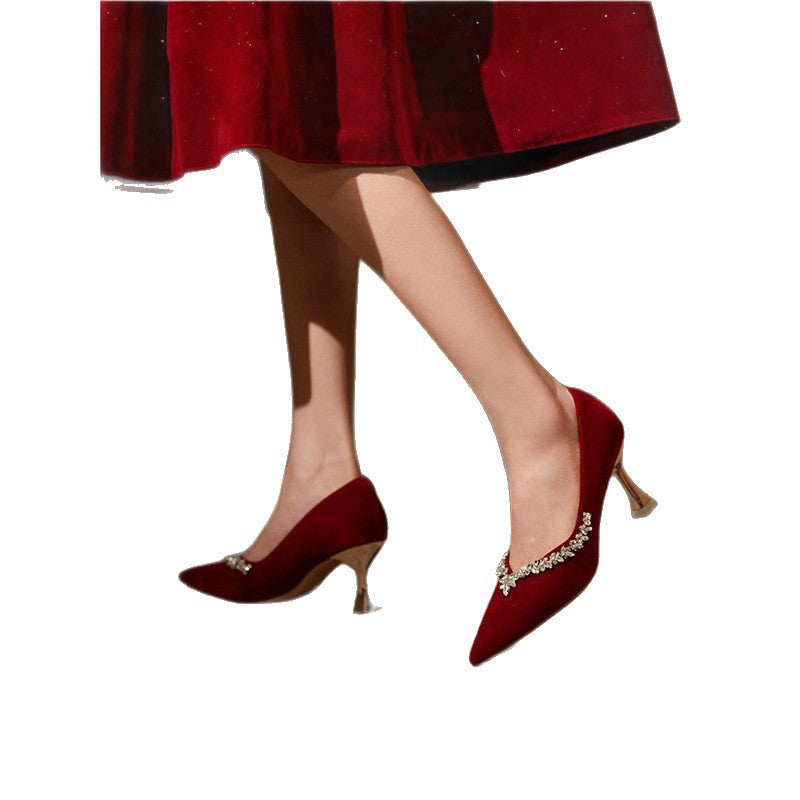 Damen elegante spitze Pumps mit funkelnden Strassakzenten Shopnory