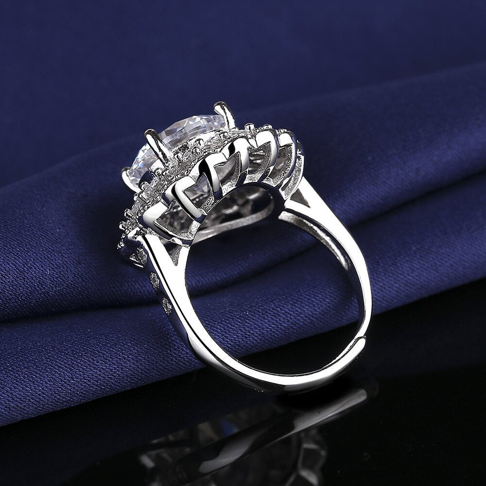 Damen Funkelnder Blütenring mit strahlendem Zirkonia Shop Nory
