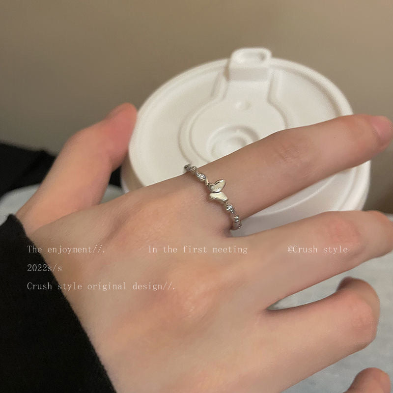 Damen Ring-Set mit herzförmigem Design und funkelnden Akzenten Shop Nory