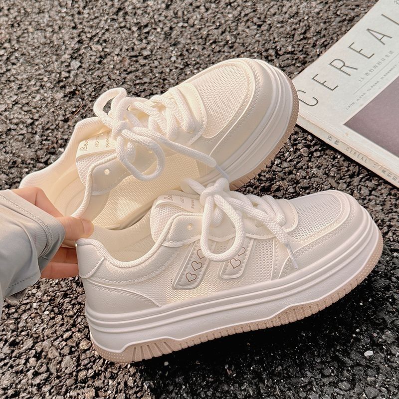 Damen Plateau‑Sneaker mit dicker Wedgesohle und Herz‑Applikation Shop Nory