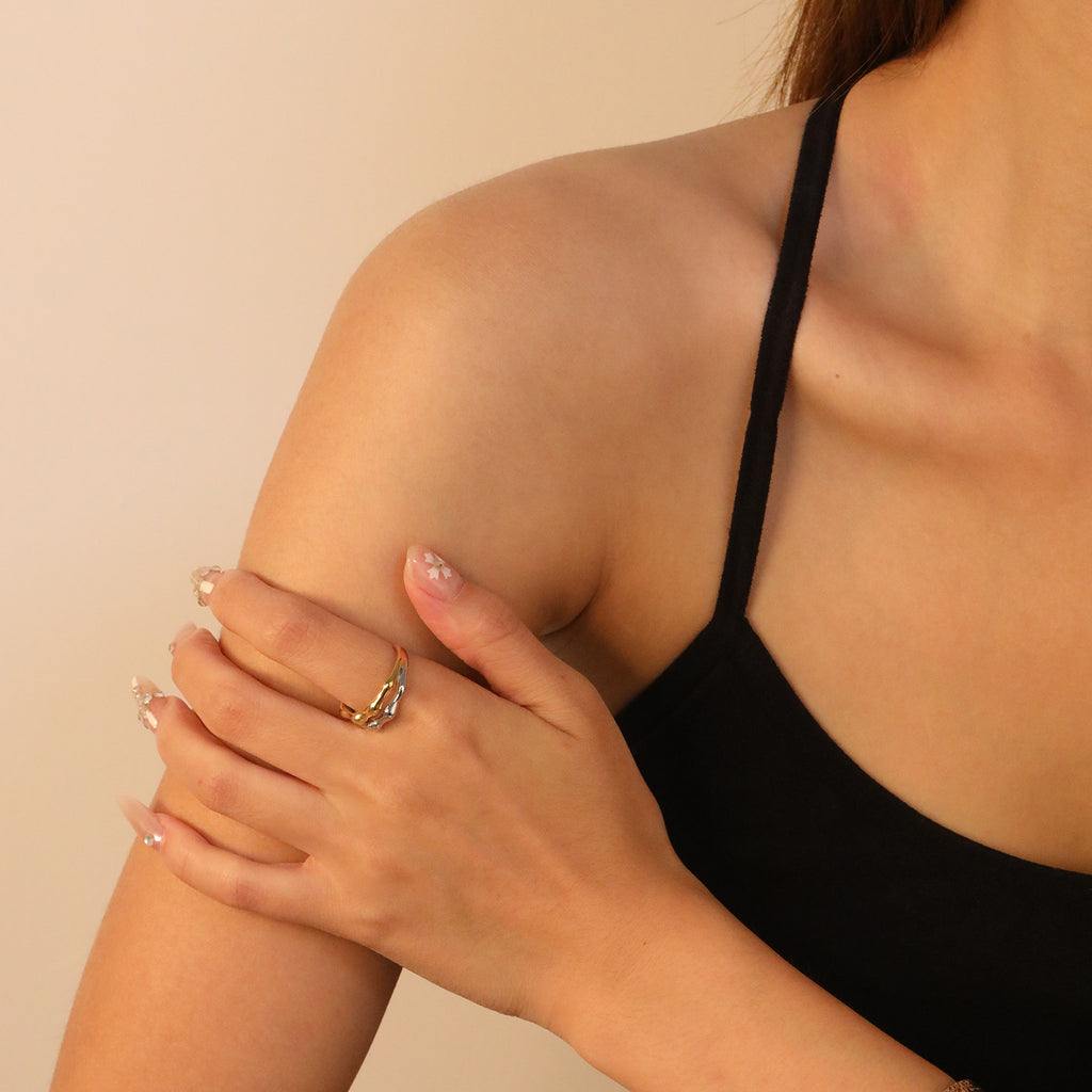Damen verstellbarer Ring mit elegantem geschwungenem Design Shop Nory