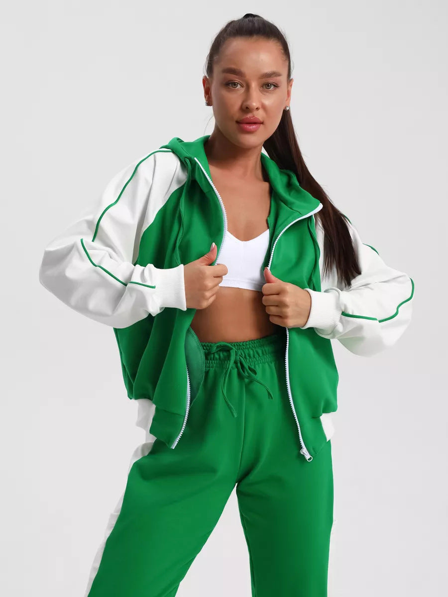 Damen modische Sportjacke mit hohem Kragen und dezentem Farbkontrast