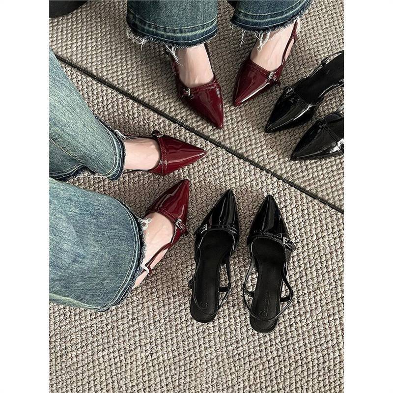 Damen Slingback-Pumps mit elegantem spitzen Design und verstellbaren Riemchen