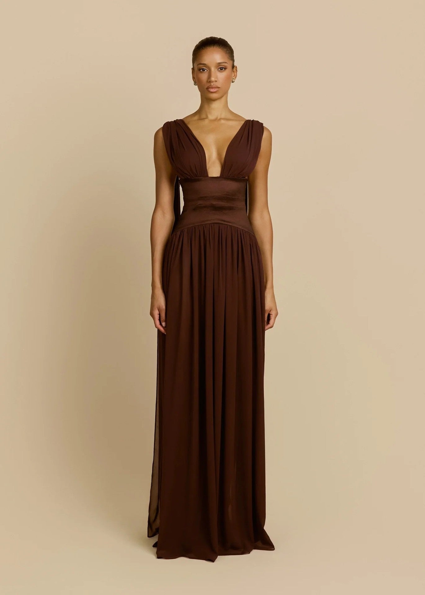 Damen Elegantes Langarm-Maxikleid mit tiefem V-Ausschnitt