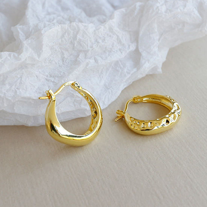 Damen Ohrringe mit modernem, kunstvollem Design und elegantem Glanz Shop Nory