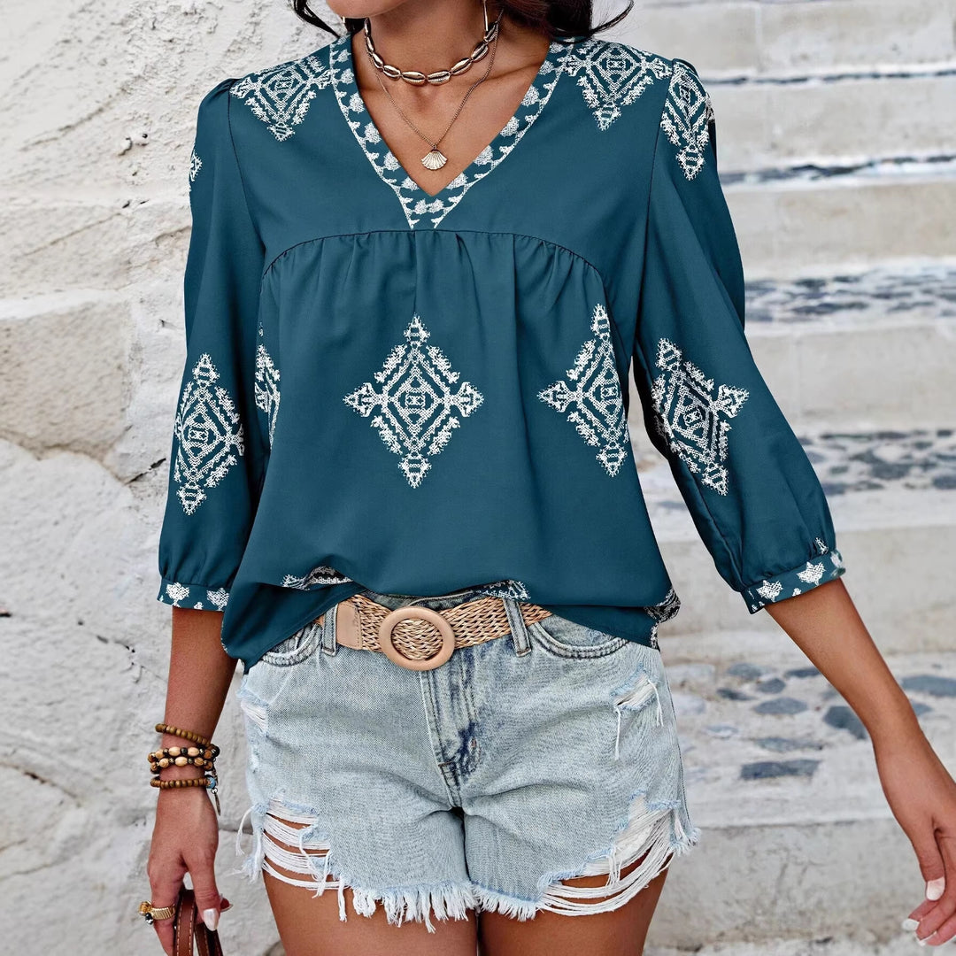 Damen Locker geschnittene Boho‑Bluse mit V‑Ausschnitt, geraffter Brustnaht und dreiviertelärmeln Shop Nory
