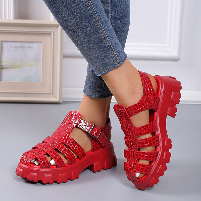Damen Plateau-Sandalen mit trendigem Riemendesign und stabiler Gummisohle