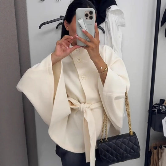 Damen Elegantes Woll-Cape mit Taillengürtel, Stehkragen und verdeckter Knopfleiste Shop Nory