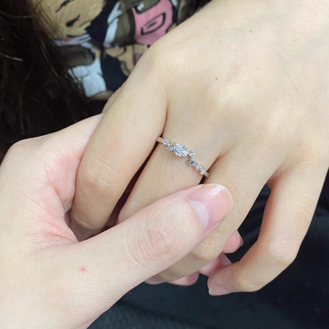 Damen eleganter Ring mit geschwungenem Design und polierter Oberfläche Shop Nory