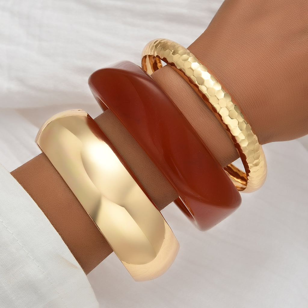 Damen Armband-Set mit stilvollen, glänzenden Akzenten Shop Nory