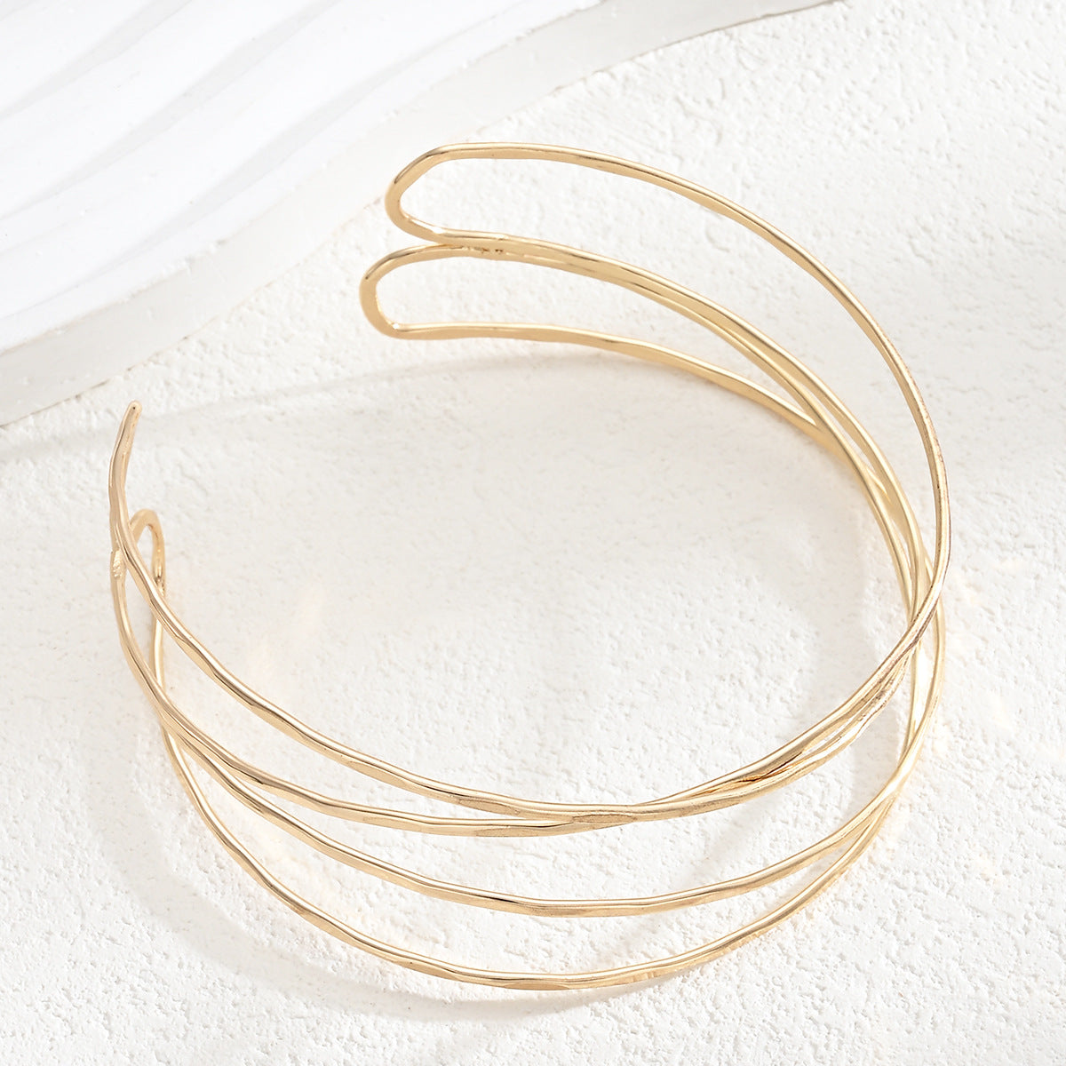 Damen Armreif-Set mit elegantem und geschwungenem Design Shop Nory