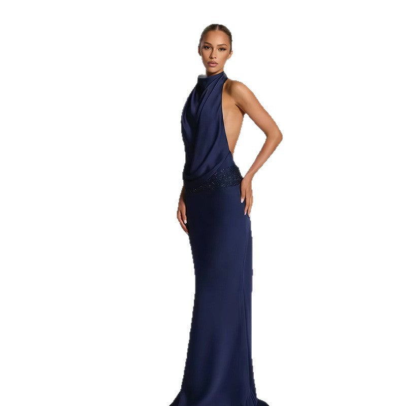 Damen elegantes Abendkleid mit tiefem Wasserfall-Ausschnitt und innovativer Drapierung
