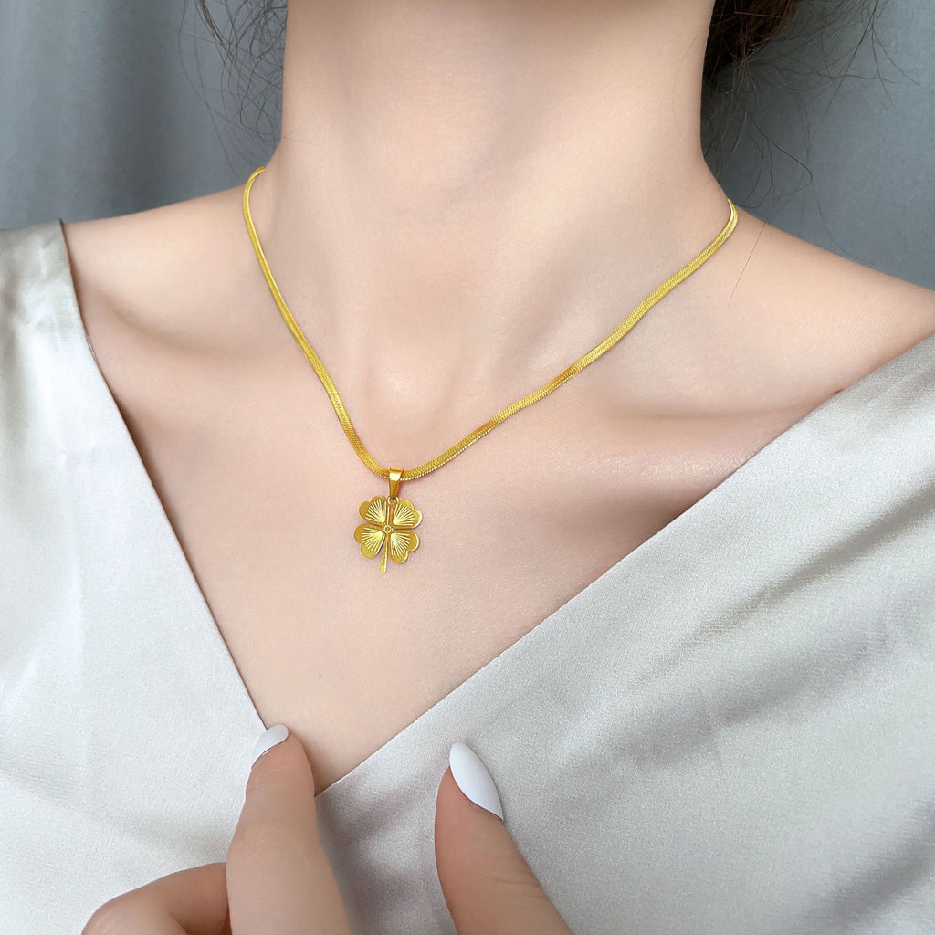 Damen elegantes Halskette mit glücksbringendem Kleeblatt-Anhänger Shop Nory