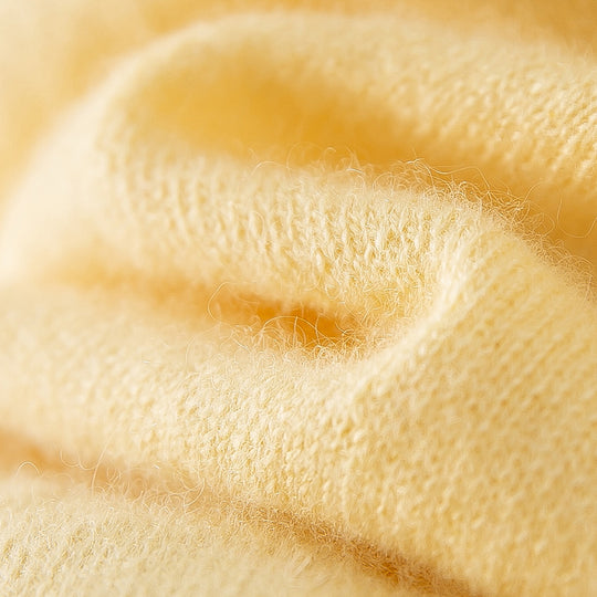 Damen Feinstrick-Pullover mit verspieltem Kirschen-Motiv und Rundhalsausschnitt Shop Nory