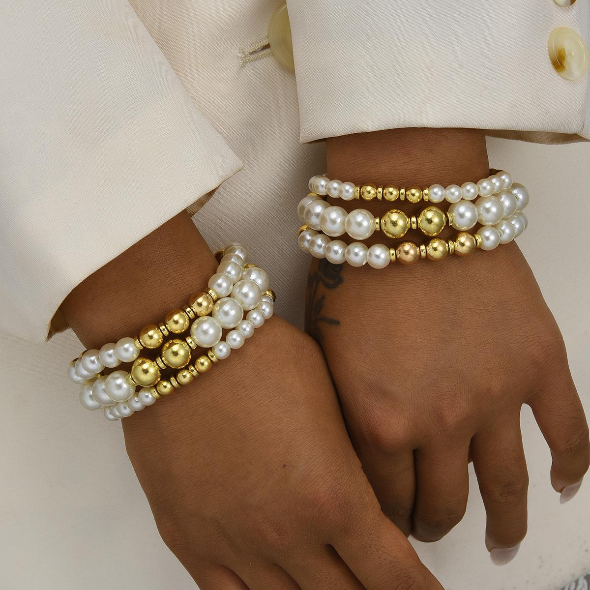 Damen Perlenarmband-Set mit goldenen Akzenten Shop Nory
