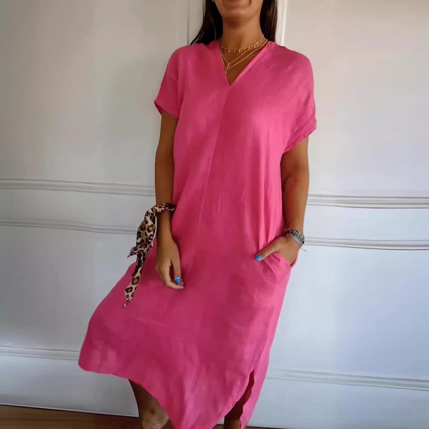 Damen Viskose-Leinen Kleid mit tiefem V-Ausschnitt und praktischen Taschen