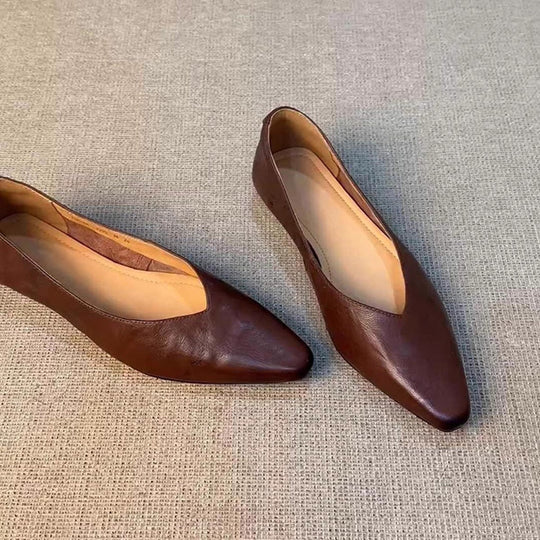 Damen spitze Slipper mit eleganter V-Ausschnittform