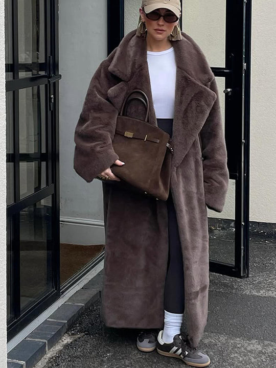 Damen Oversize Kunstfell-Maximantel mit weitem Revers Shop Nory