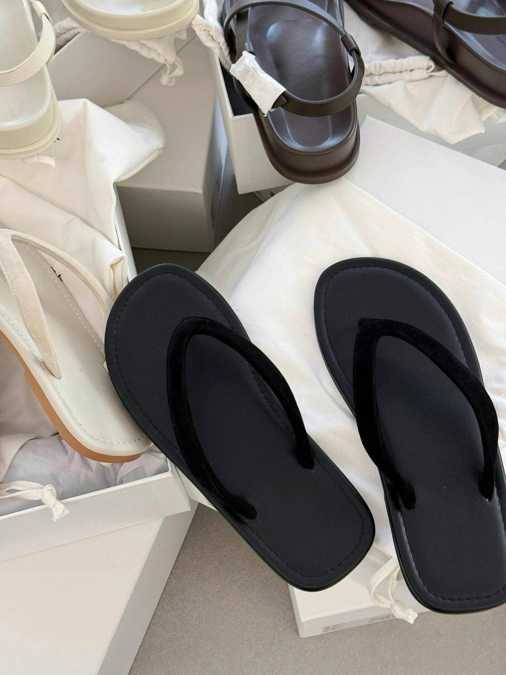 Damen Fußbett Flip-Flops mit rutschfester Sohle und anatomischer Passform