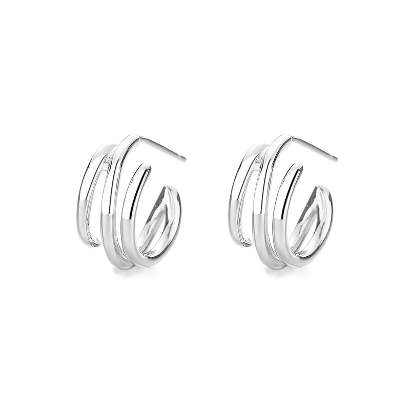 Damen Ohrstecker mit elegantem, geschwungenem Design Shop Nory