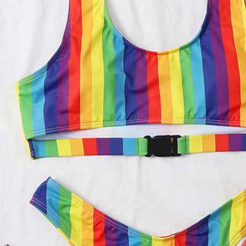 Damen Triangel-Bikini mit verstellbaren Trägern und buntem Streifenmuster Shopnory