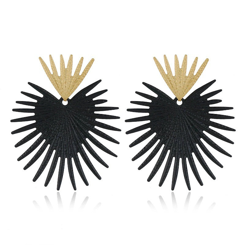Damen Statement-Ohrringe im modernen, asymmetrischen Design Shop Nory