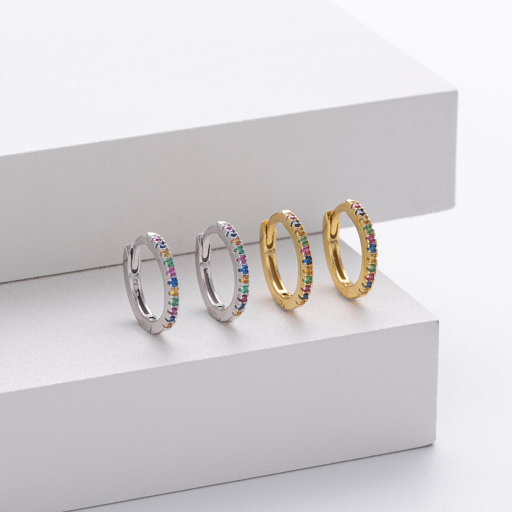 Damen Creolen mit funkelnden Zirkonsteinen in elegantem Design Shop Nory