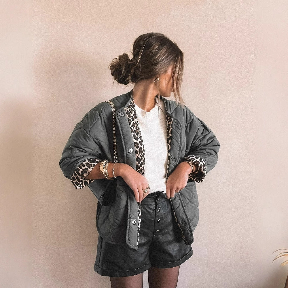 Damen Wattierte Kurzjacke im Boxy‑Schnitt mit Stehkragen und Pattentaschen Shop Nory